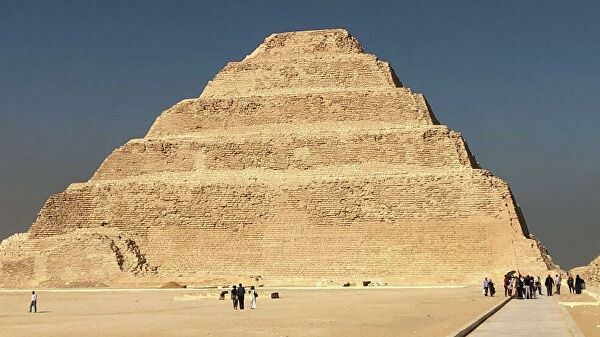 <br />
Отреставрированную пирамиду Джосера в Египте откроют для туристов<br />
